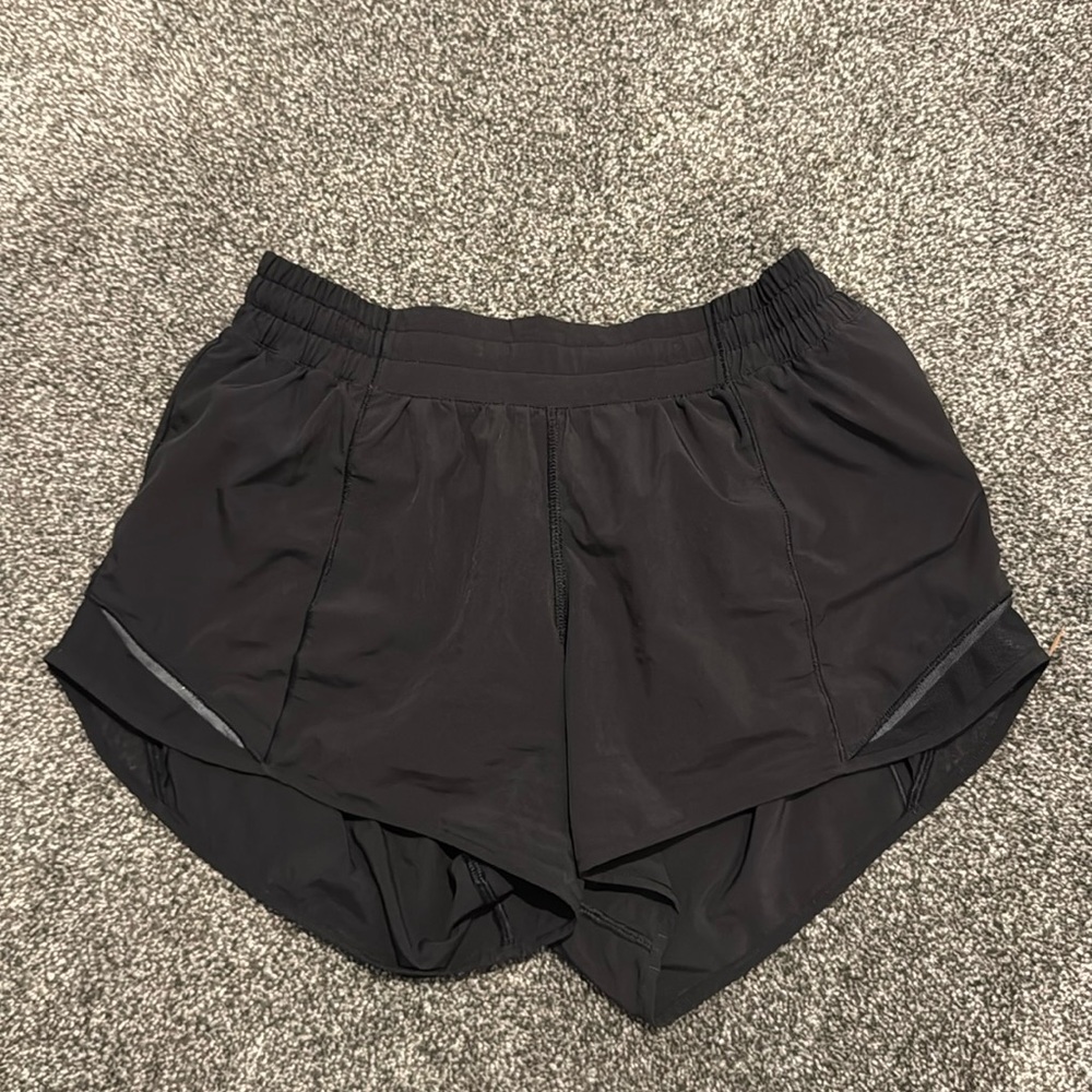 Lululemon Hotty Hot Shorts - Black